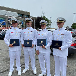 Meet your Posher, Maxwell